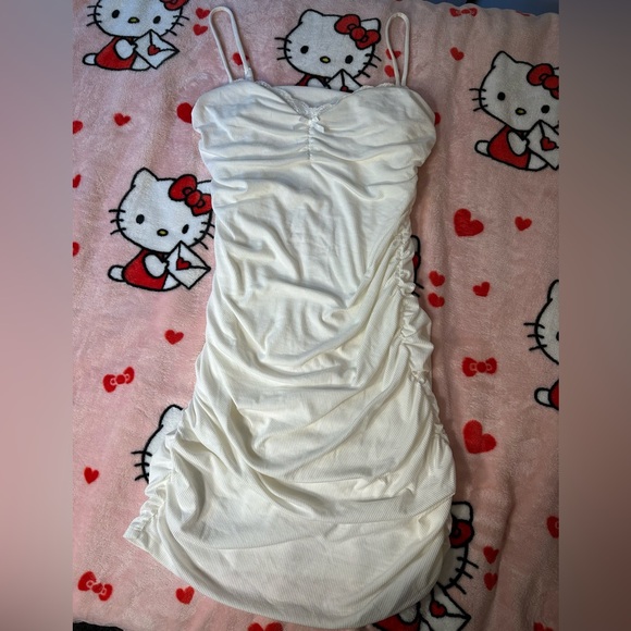 Princess Polly Dresses & Skirts - Women’s Princess Polly white ruched midi bodycon dress with lace trimming & bow